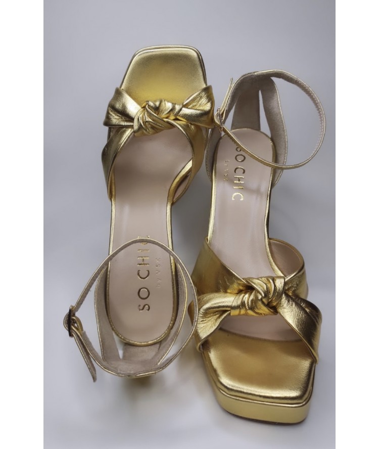 So Chic Anica Sandals Gold So Chic Anica Sandals Gold
