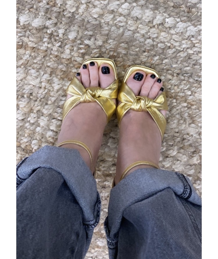 So Chic Anica Sandals Gold So Chic Anica Sandals Gold