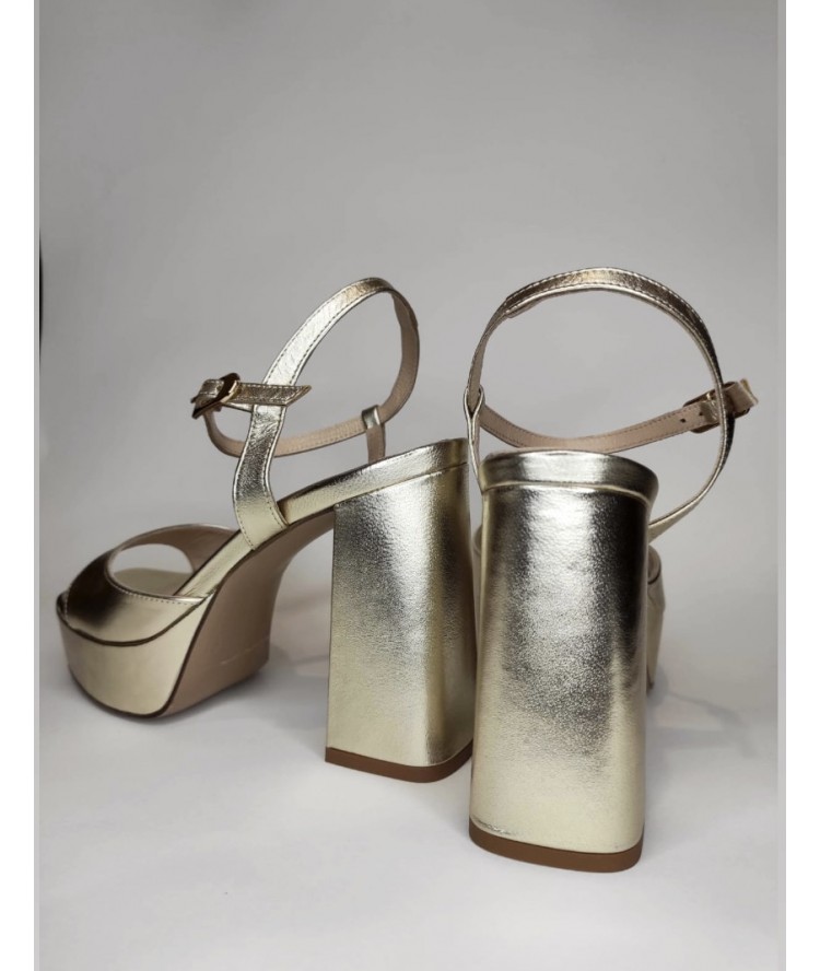 So Chic Annalisa Sandals Platinum Gold
