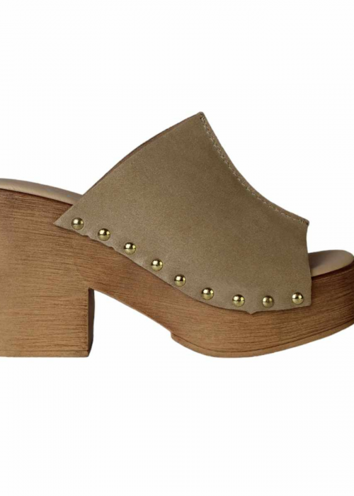 So Chic Colette Clogs