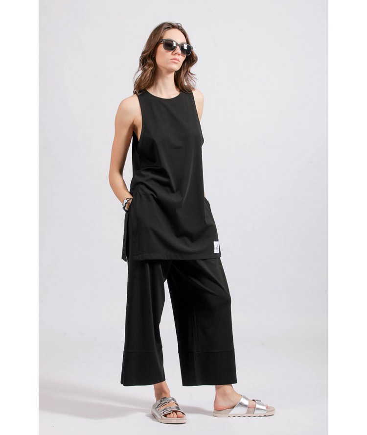 Two & A Half Long Top With Slits Black