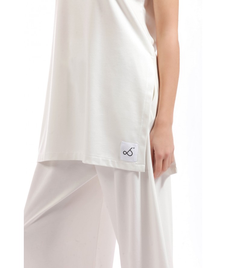 Two & A Half Long Top With Slits White