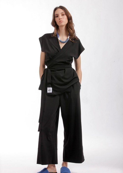 Two & A Half Cruise Kimono Top Black